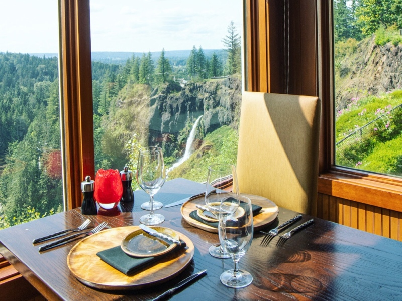 The Eastside’s Top Restaurants for Dinner with a View